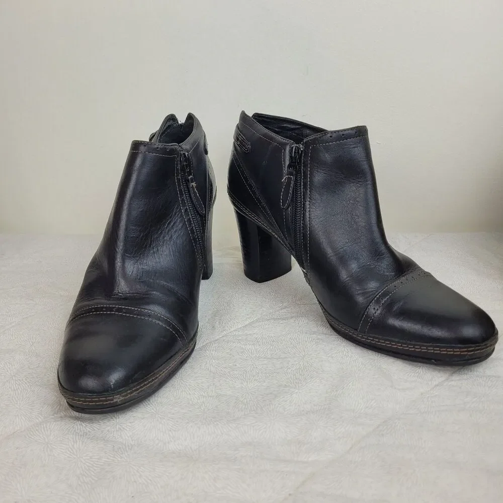 Clarks Artisan Black Leather Cap Toe Ankle Bootie Heels Zipper Womens 10M casual